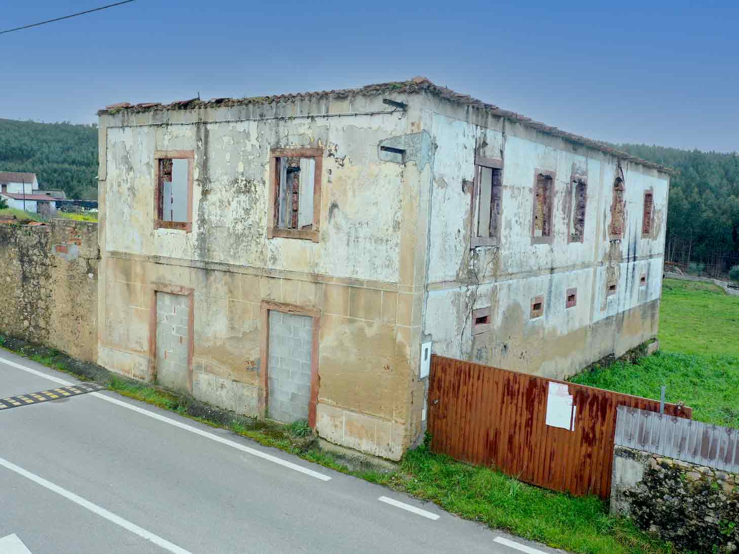 Main Photo