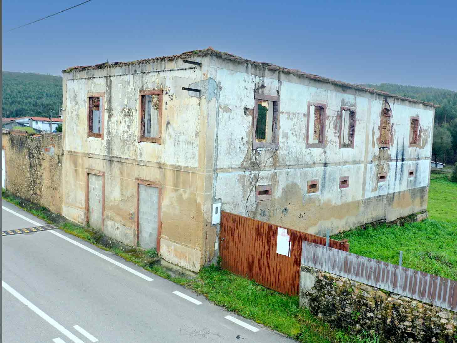 Main Photo