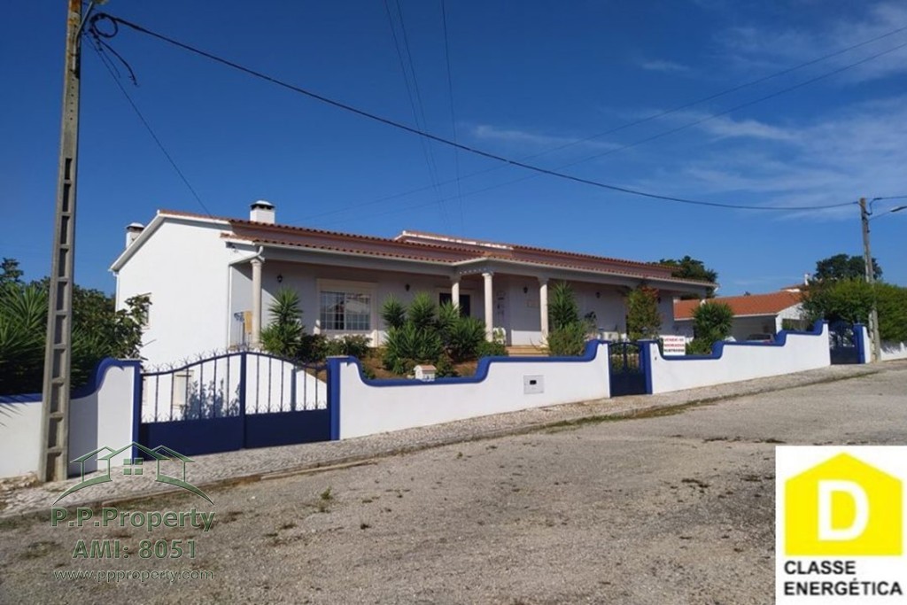 Land with 40.250m2 near the city of Tomar in the Center of Portugal