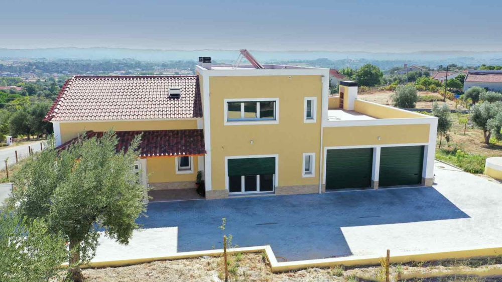 Main Photo